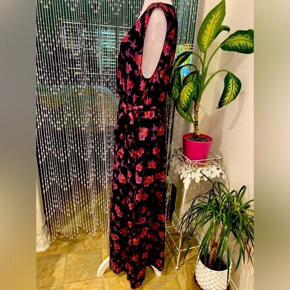 SUITE ALICE MAXI FLORAL DRESS NWT - Picture 3 of 6
